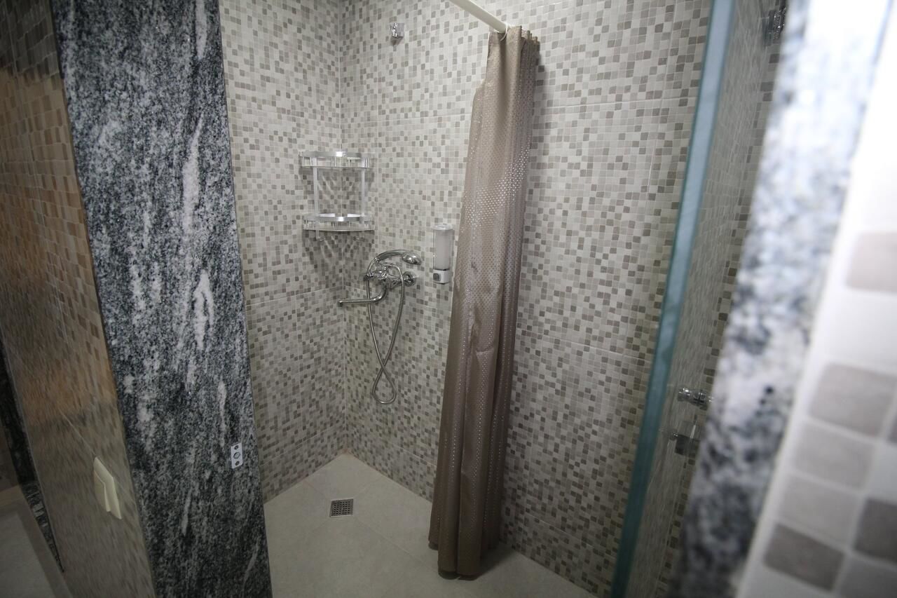 Хостелы Hostel Jeal Батуми-19