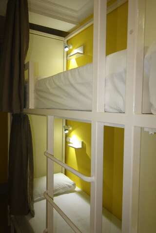 Хостелы Hostel Jeal Батуми Спальное место на двухъярусной кровати в общем номере для мужчин-2